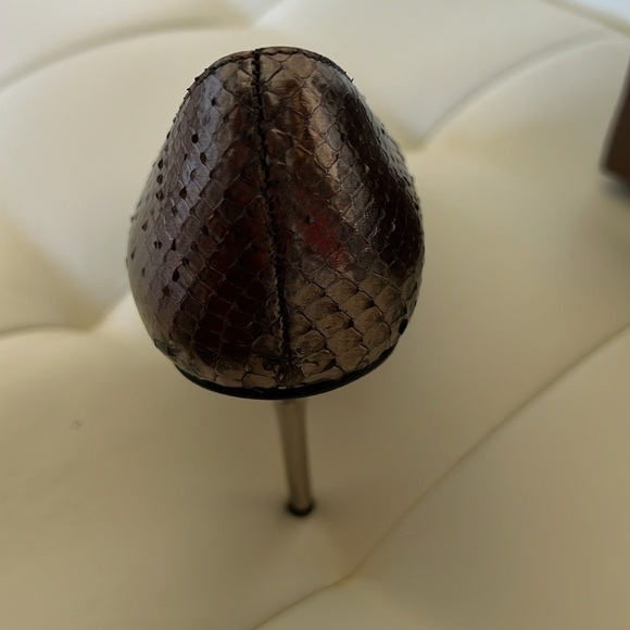 Pewter Python Gucci Horsebit Peep Toe Pump Heel - Picture 14 of 16